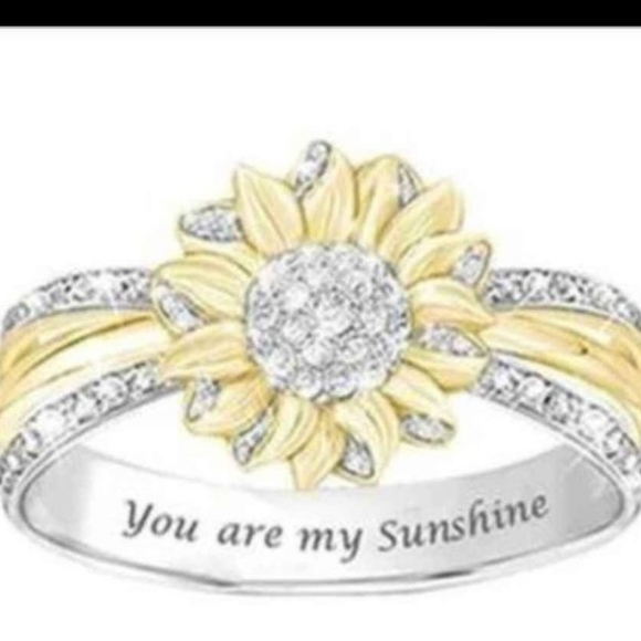 Ring - Picture 2 of 3